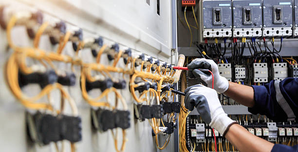 Professional Electrician technician working in Princeton, IL
